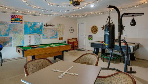 Game Room and Walk to Beach Gun Barrel City Gem! - Foto 2
