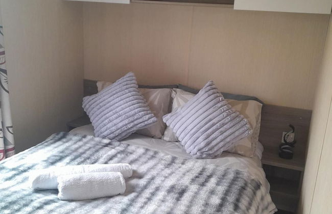 3 Bed-sleeps 6-pet Friendly-5 Min to Beach - Foto 1