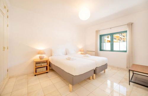 GuestReady - Near Carcavelos Beach - Photo 8