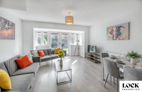 Family & Contractor Friendly 3 bed house Sleeps 8 in Maidenhead - Foto 15