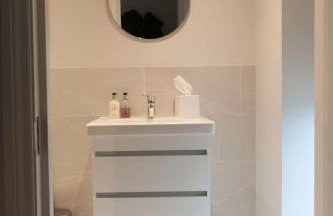 Ultimate Coastal Luxury - 5 Bed, Spacious, Parking, Hot Tub - Foto 15