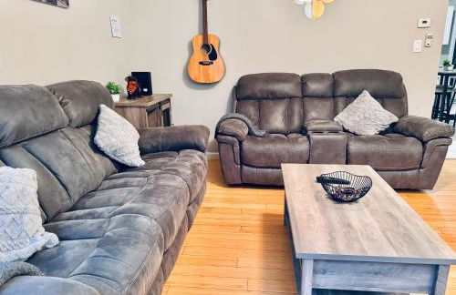 Bright, Stylish & Cozy 2Bed Unit w/Backyard & Grill Close to NYC! - Foto 7