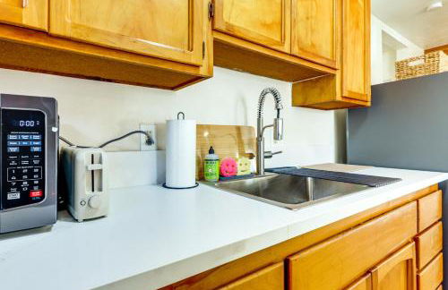 Clear Lake Living! Pet-Friendly Gem with Fenced Yard - Foto 12