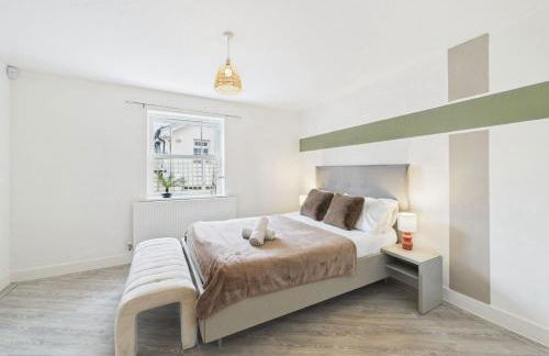 Elegant 3-Bed Near Station, Pantiles & Calverley - Foto 7