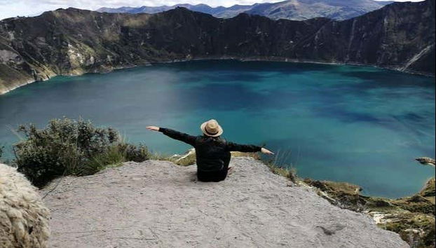 Admiring the Quilotoa Lagoon