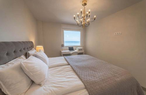 Frontline Apartment Sea Views - Pool - Center - Foto 20