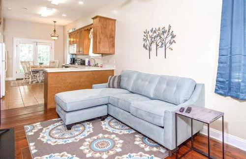 Americana Cottage Closest Historic BnB to Benning - Foto 16