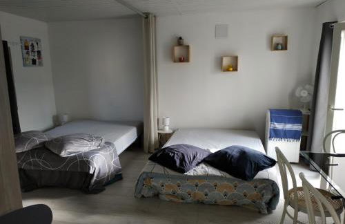 appartement centre ville du Boulou pour 2 adultes-2 enfants- check in 18h 20h check out 11h max juillet-aout 1 semaine minimum - Foto 6