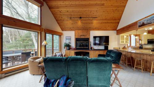 South Hill Lodge - Photo 4