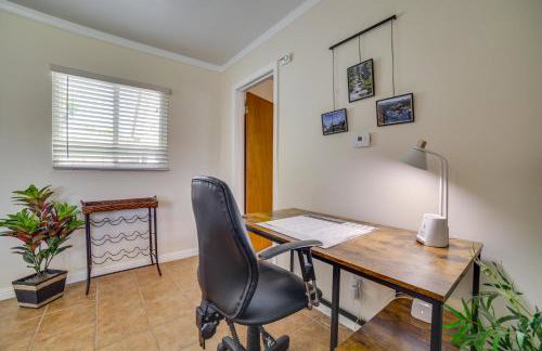 Relax Fireside! Tahoe Area Home 28 Mi to Slopes - Foto 8