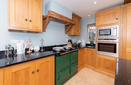 Luxurious Country House with Cinema Games Room - Pass the Keys - Photo 9