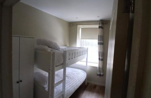 Castle View 3 bedroom with garden - Foto 12