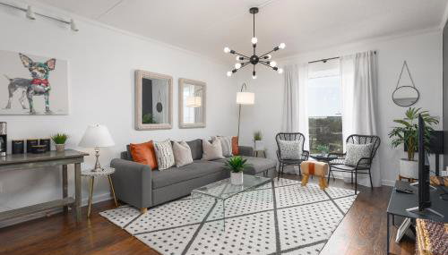 Home to the Stars on Music Row with Pool and Free Parking - Foto 3