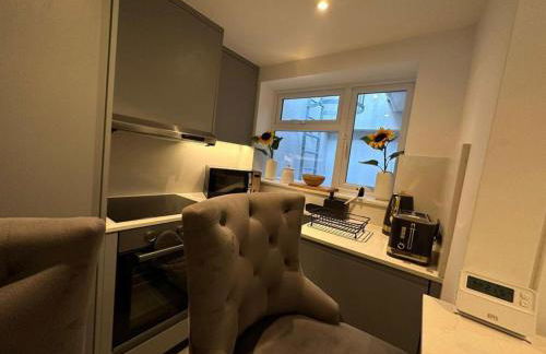 House - Sleeps 4 & Free Parking - Foto 11