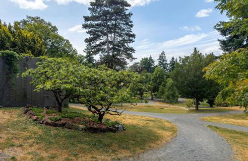 King Bed, Near DT and Best Restaurants, Pets OK! - Foto 55