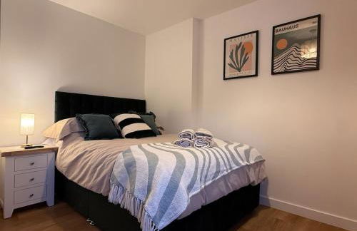 The Drapers - by Caithness Luxury Apartments NC500 - 4 Bedroom Luxury Central NC500 Apartment-Sleeps 8- Sleeps Work teams upto 4 & holiday makers upto 8 - BUDGET FRIENDLY FOR LONG STAY TRADES - CONTACT US - - Foto 36