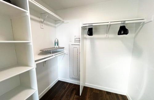 Modern Cosmopolitan APT Mid Hollywood with Free Parking 10mins to Universal Studios - Photo 7