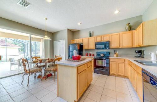 Family Pool Home, Gated Resort, near Disney & golf -209 - Foto 7