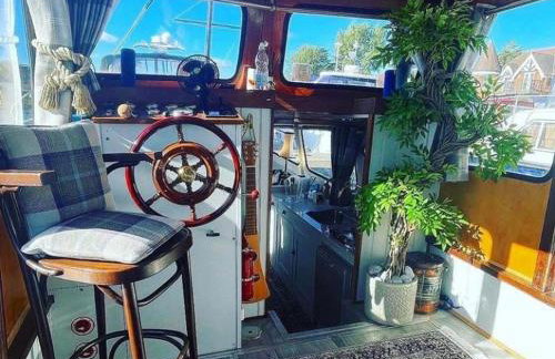 Stunning Classic Dutch Barge near Henley & Marlow - Foto 60