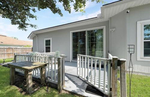 Cozy Modern 3BR Retreat St Augustine - Foto 30