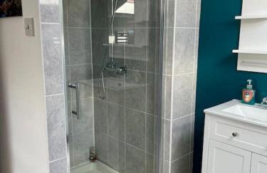 Outstanding 6 Bedroom House Cotton End, Bedford - Foto 30