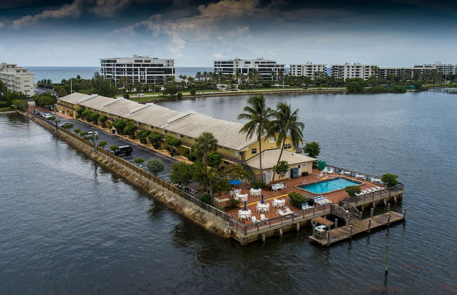 Palm Beach Waterfront Suites - Foto 1