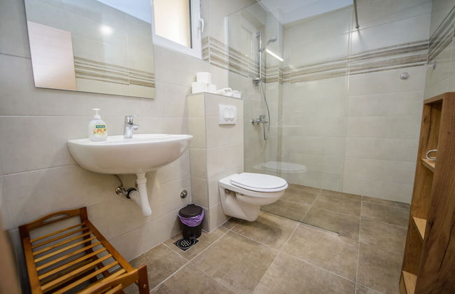 Villa Vrutak - Photo 46