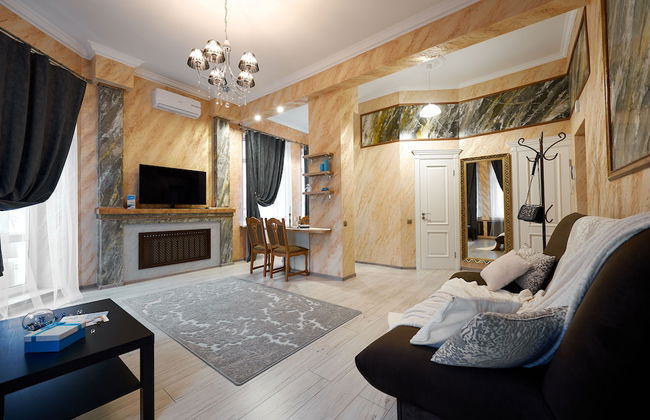 PaulMarie Apartments on Prs. Lenina - Photo 10