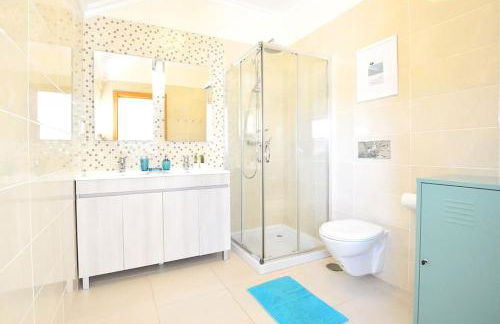 Casa Baleia - Praia e Piscina - 10 pessoas - Foto 12