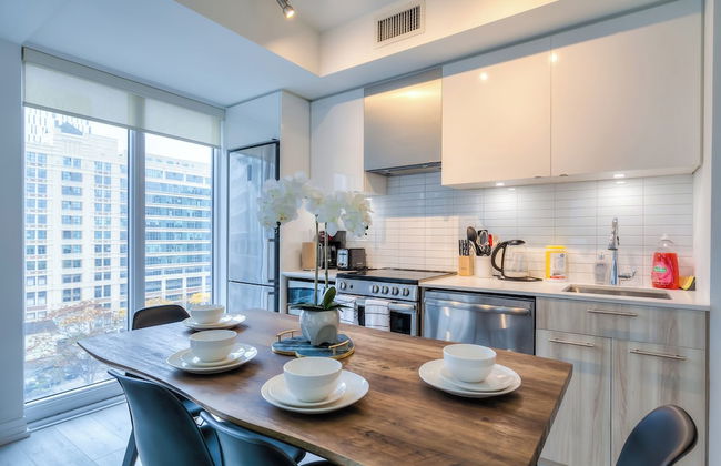 Panorama Suites Downtown Toronto - Photo 21