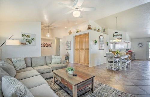 Sunny Yuma Retreat with Private Pool and Grill! - Foto 2