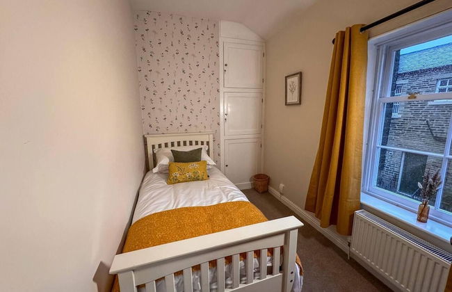 Captivating 3-bed Cottage in Saltaire - Foto 5