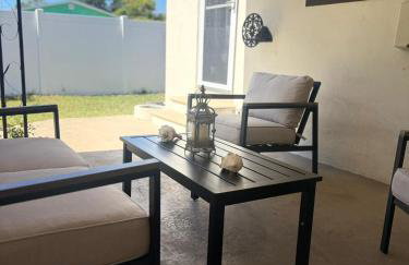 The Perfumers House Hot Tub Near St Pete Beach - Photo 15