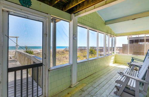 Oceanfront Gem with Rooftop Deck Steps to Sand - Foto 21