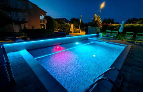 Apartments Lea with pool - Photo 15