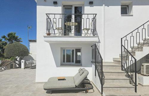 Villa with private pool & outdoor kitchen - Photo 61