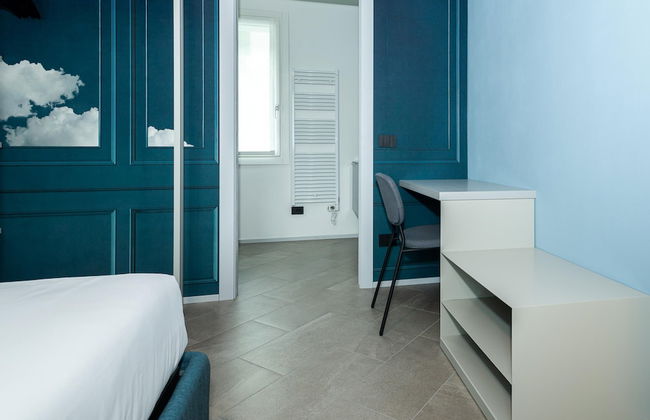 Luxury 2 in Como With 2 Bedrooms and 2 Bathrooms - Photo 9