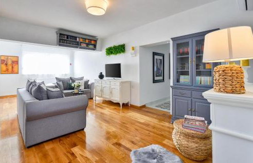 3 Bedroom Cozy Home In Gornje Plavnice - Foto 24