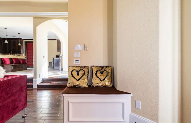 BIZI near Galleria Mall - Foto 21