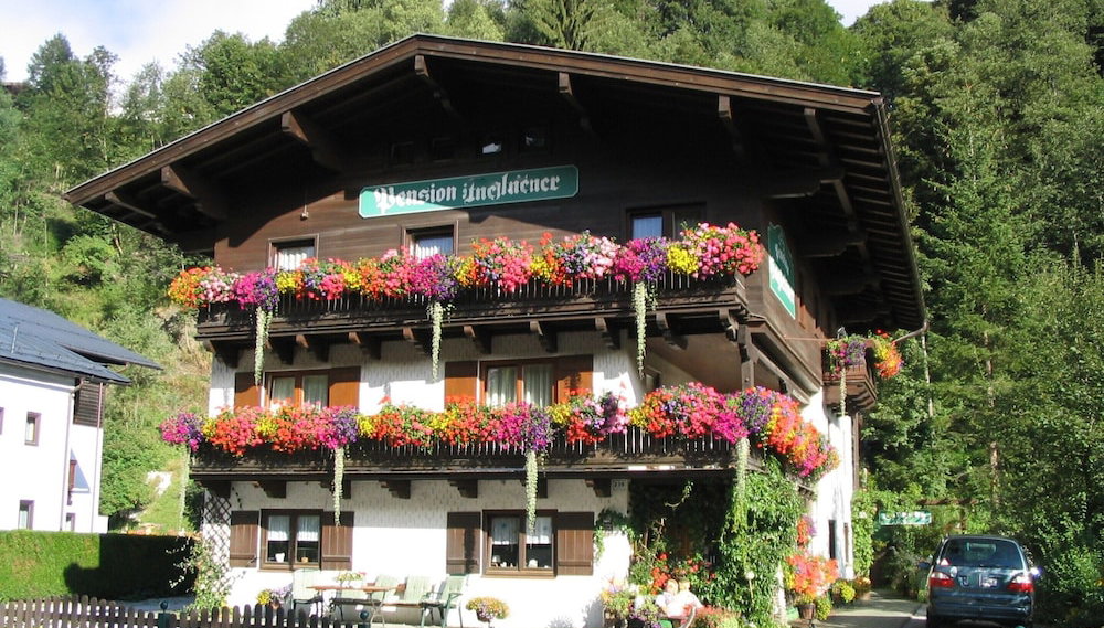 Apartment in Saalbach-hinterglemm Near Ski Area - Photo 1, Primary image