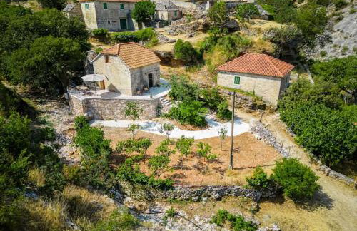 Stone bridge cottage - Photo 3