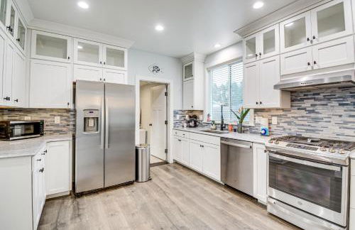 Westport Home with Hot Tub 2 Blocks to Beach! - Foto 9