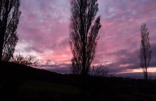 Beautiful Stone Barn with Hot Tub on a Quiet Farm - Foto 19