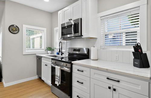 West Seattle Home King Bed and AC - Foto 23