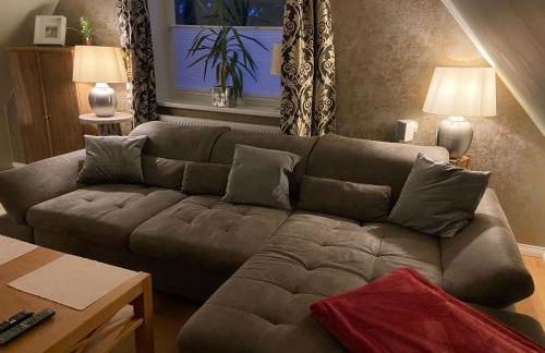 Hoch Hamburg, ein Traum unterm Dach - Foto 1