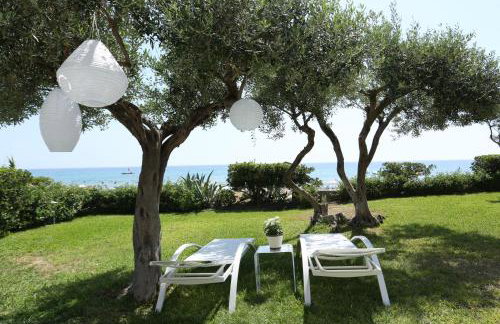 Seafront Calista Beach House With Garden - Foto 4