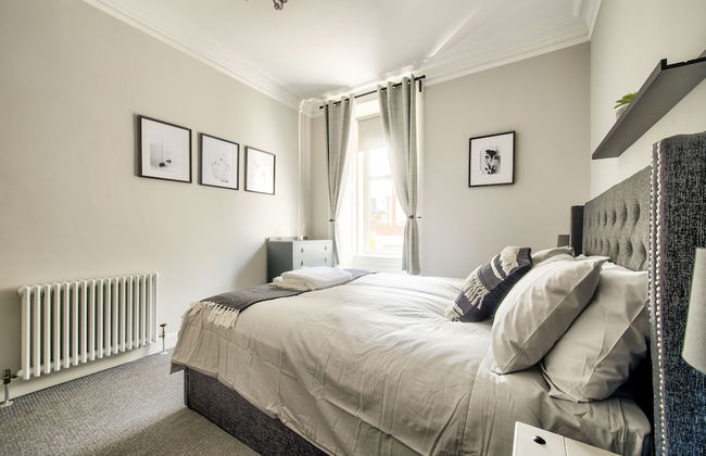 Stylish Modern Apartment Parking - Foto 8