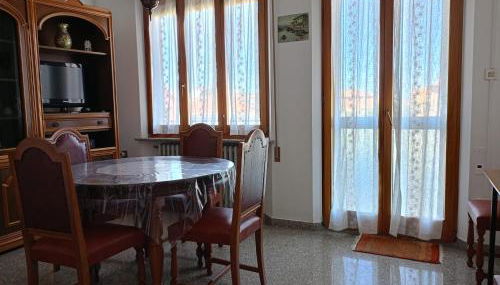 SE118 - Senigallia, ampio trilocale con balcone - Foto 2