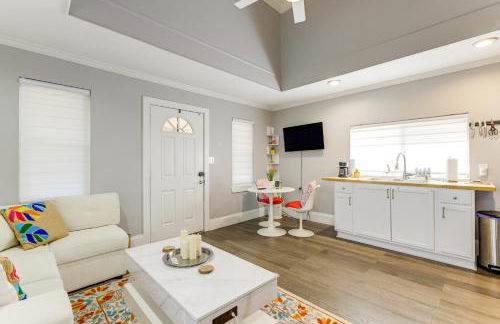 Forest-View Gem in Grantville with Wraparound Deck - Foto 5