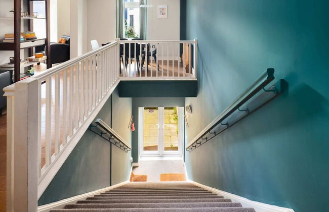 Beautiful & Vibrant 2BD Home w/ Balcony - Hackney! - Foto 10